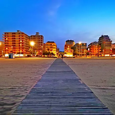 Ana Maria Solo Familias Playa de Gandia